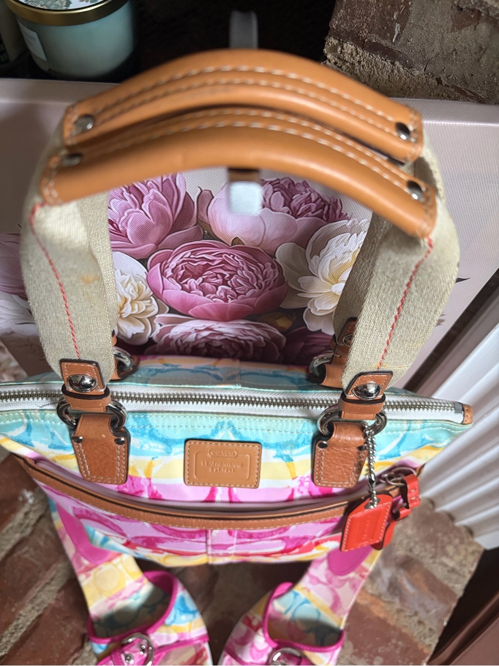 Coach Hamptons Weekend tote ft. a multicolored watercolor canvas w/ Shoes - Picture 7 of 15